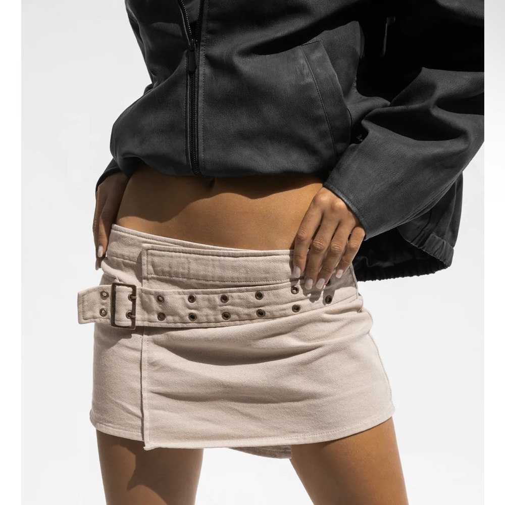 NWT Sisters and Seekers LASSO Belt Mini Skirt